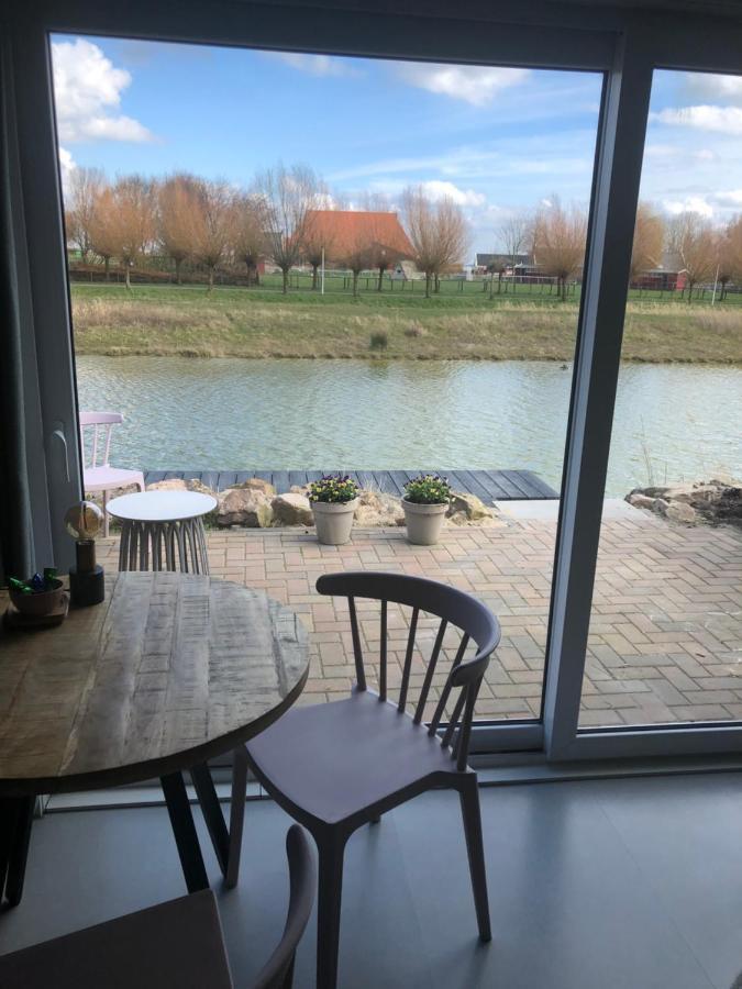 B&B Snurk Stiens, Fijn Verblijf Aan Open Vaarwater Exterior photo
